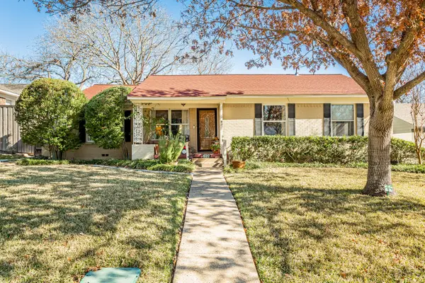 802 Kirkwood Drive, Dallas, TX 75218