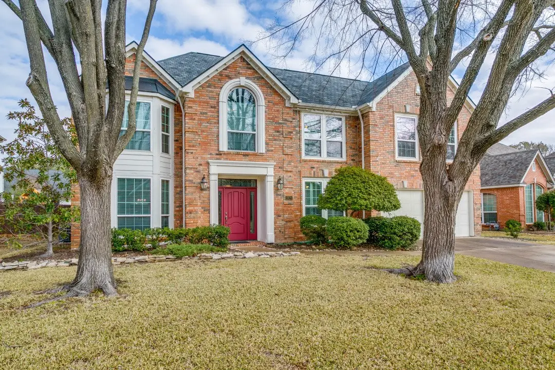 1920 Waterford Drive, Grapevine, TX 76051 - Image #1