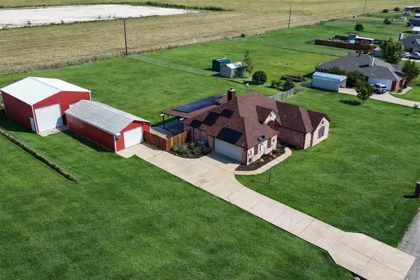 10905 Soft Shell Drive, Venus, TX 76084