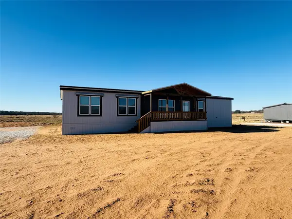 31 Kenzi Drive, Mineral Wells, TX 76067