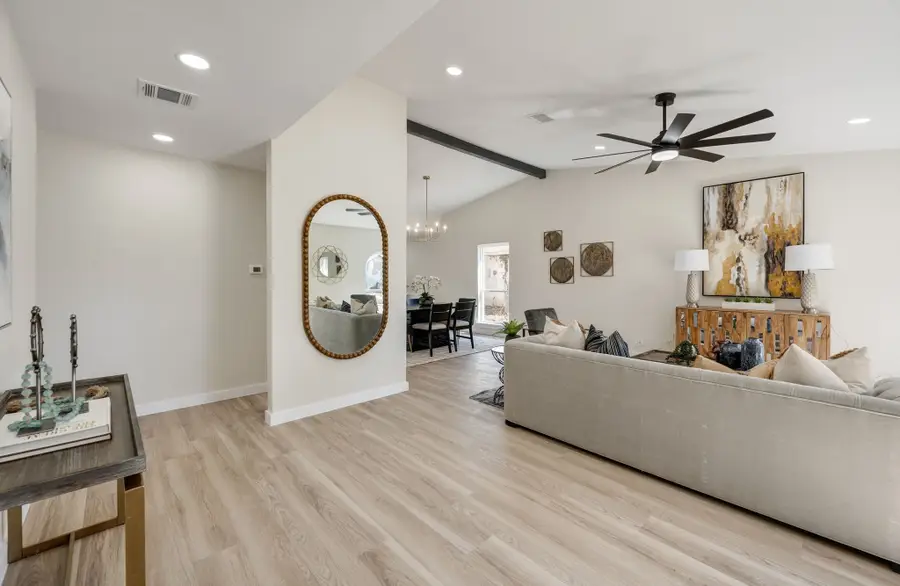 805 Cambridge Drive, Plano, TX 75023 - Image #2