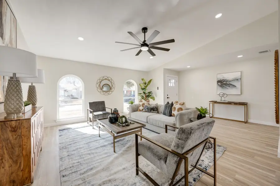 805 Cambridge Drive, Plano, TX 75023 - Image #3