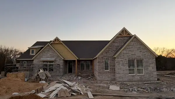 907 Perrin Lane, Van Alstyne, TX 75495