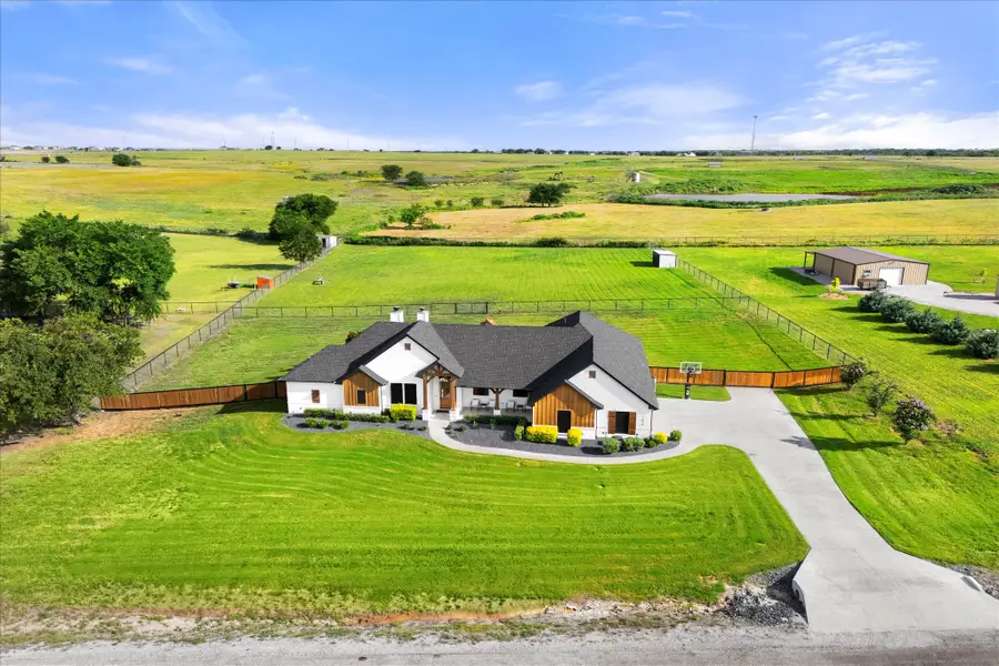 1074 Pioneer Crossing, Weatherford, TX 76088 - #3