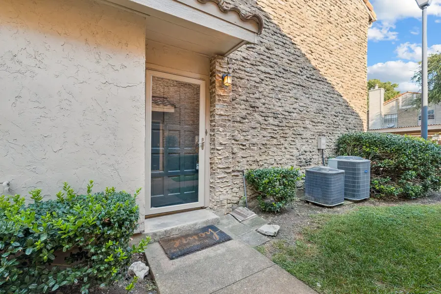 883 Dublin Drive #B, Richardson, TX 75080 - Image #3