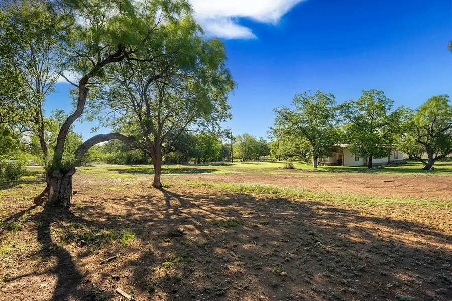 1216 Mulberry, Brady, TX 76825 - #2