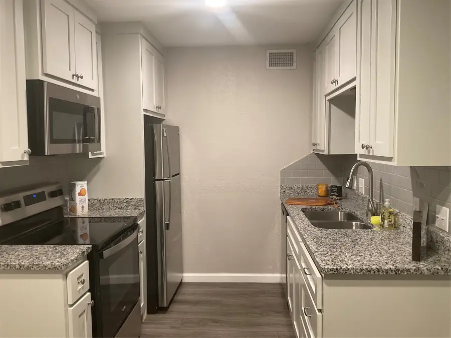 1214 Baylor Avenue #105, Waco, TX 76706 - Image #3