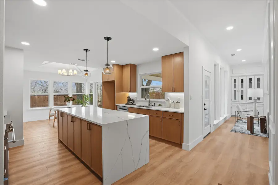 7728 Lemmonwood Drive, Dallas, TX 75231 - Image #2