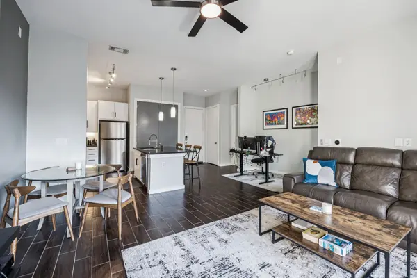 2950 Mckinney Avenue #320, Dallas, TX 75204