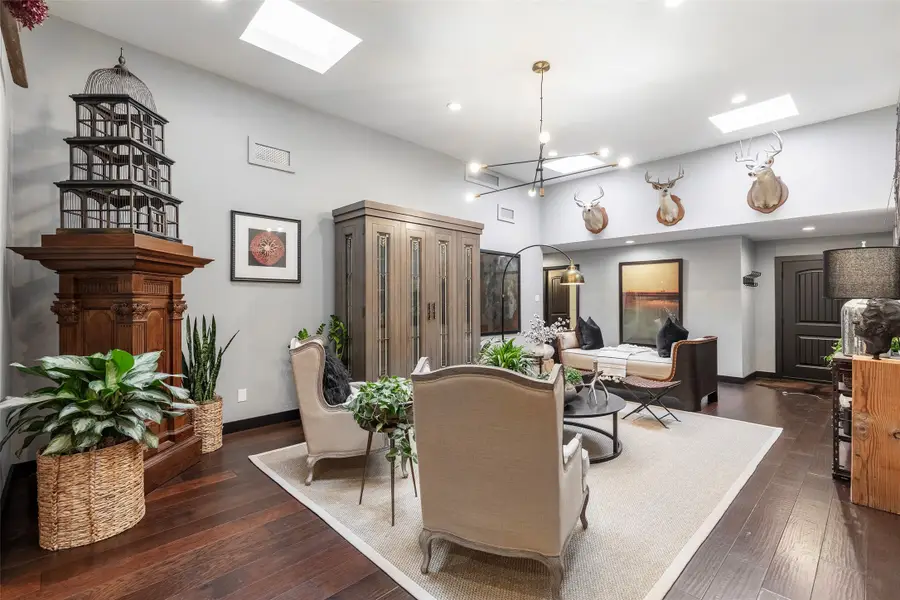 9612 Whitehurst Drive, Dallas, TX 75243 - Image #3