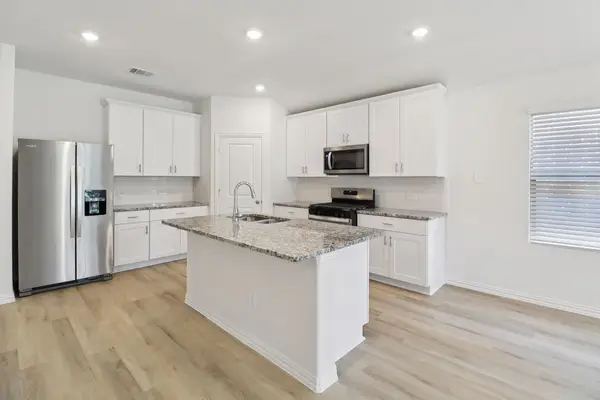 2018 Carriage Court, Seagoville, TX 75159