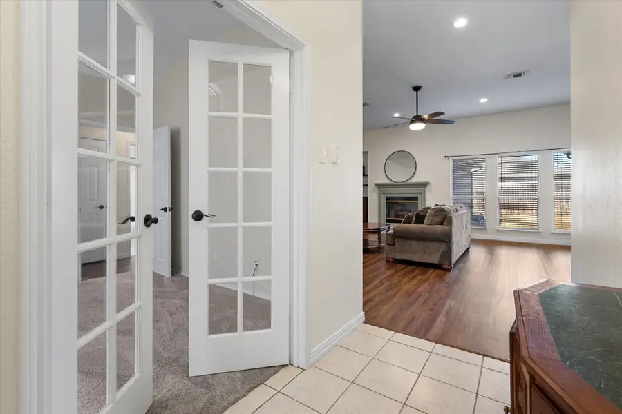 617 Jamie Lane, Mansfield, TX 76063 - Image #3