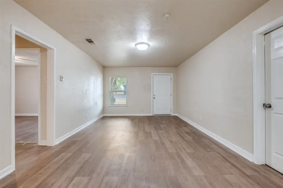 133 W Hobson Avenue, Dallas, TX 75224 - Image #3