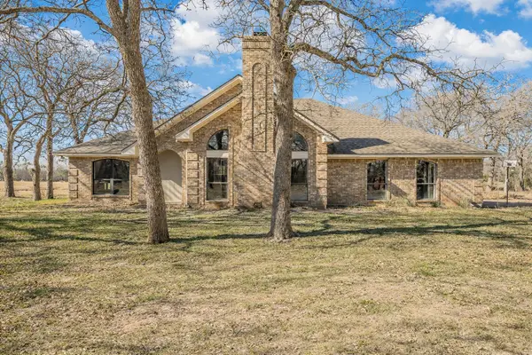 1325 N Katy Road, Elm Mott, TX 76640