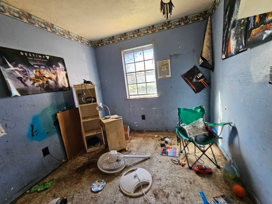 109 S Driskell Drive, Crowley, TX 76036 - Image #2