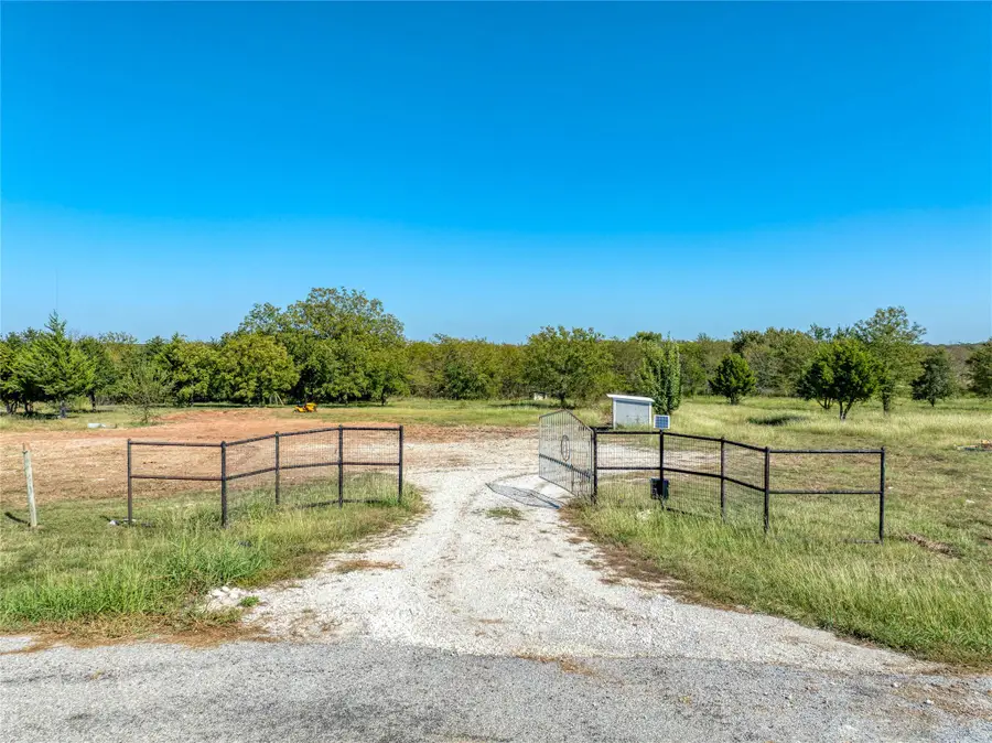 1274 Hart Lane, Tioga, TX 76271 - #3