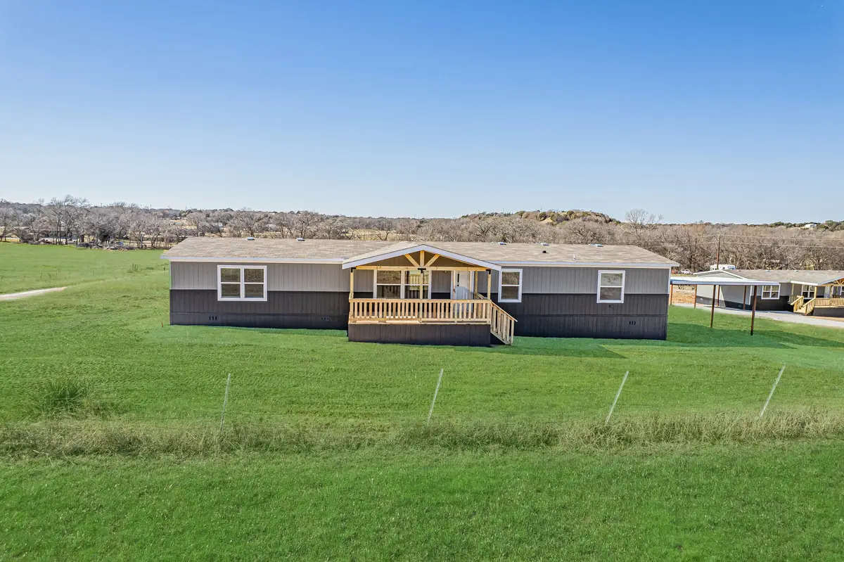 245 Lelon Lane, Springtown, TX 76082 - Image #1