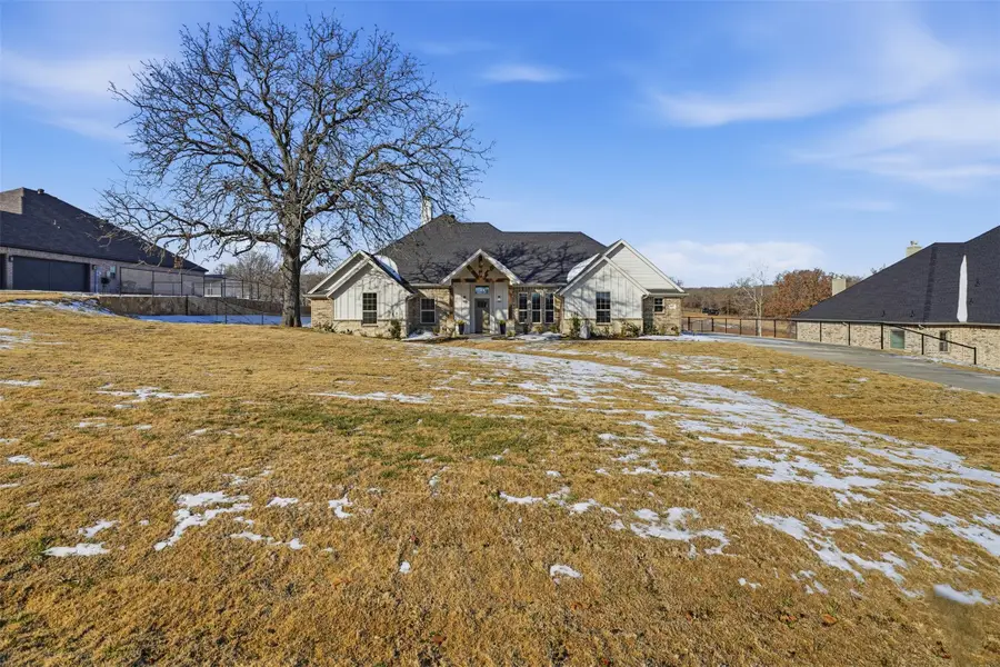 9017 Valley Oak Court, Springtown, TX 76082 - Image #3