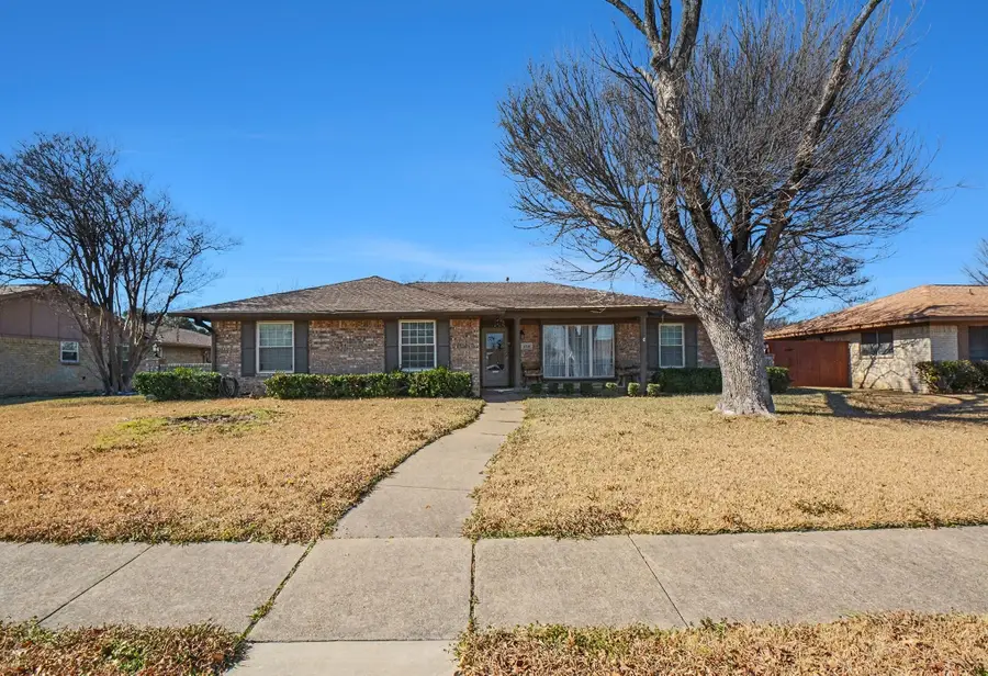 1319 Meadowcrest Drive, Mesquite, TX 75149 - Image #2