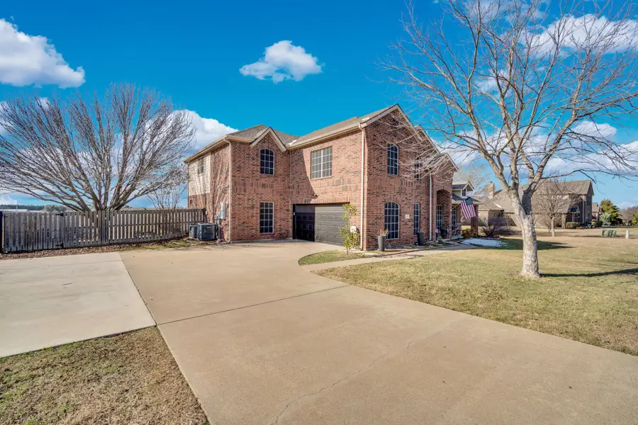 1121 Meghann Lane, Waxahachie, TX 75167 - Image #2