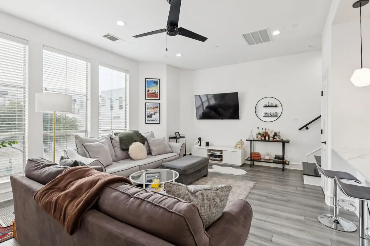 2100 N Fitzhugh Avenue #D, Dallas, TX 75204 - Image #1