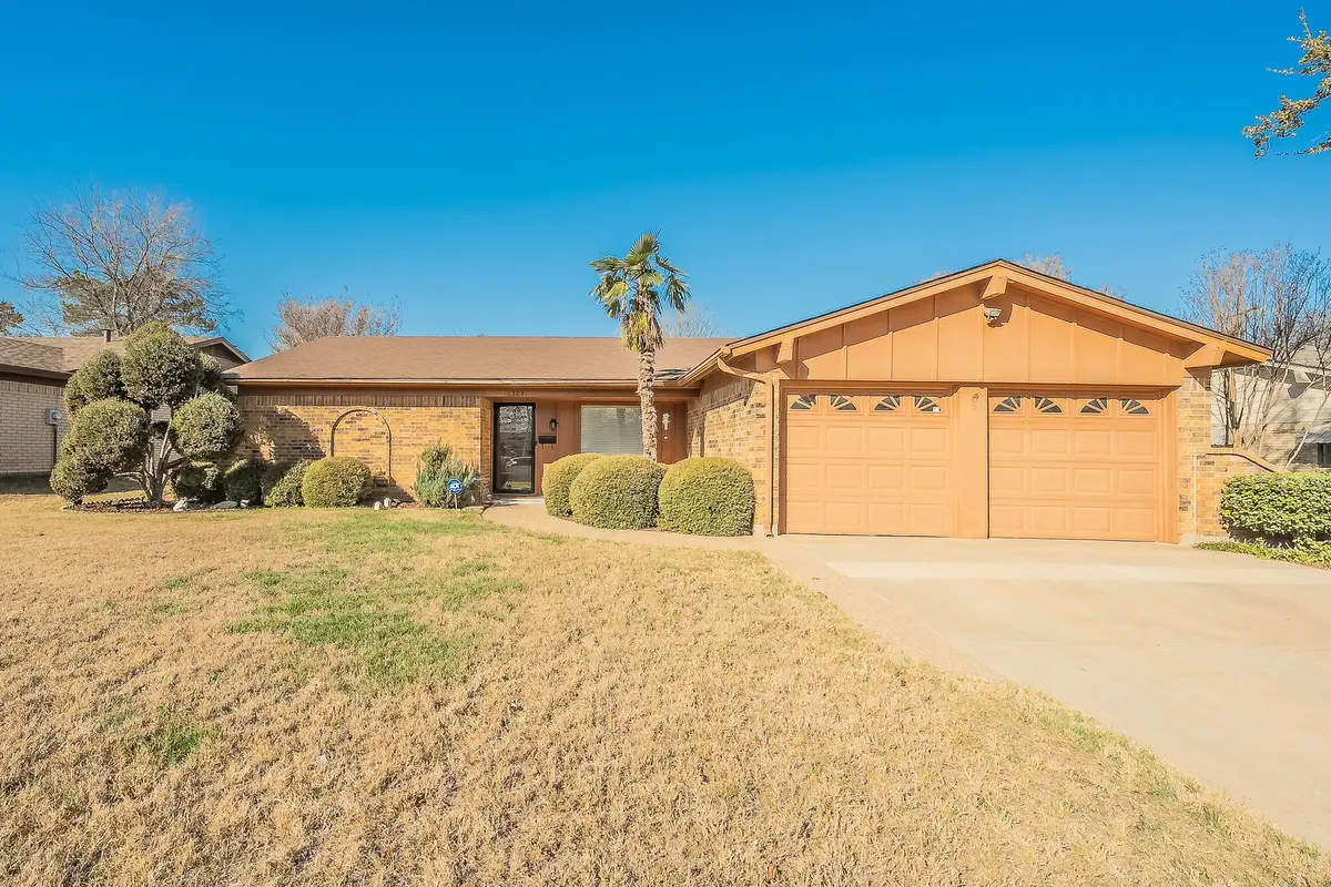 6324 Lawndale Drive, Edgecliff Village, TX 76134 - #1