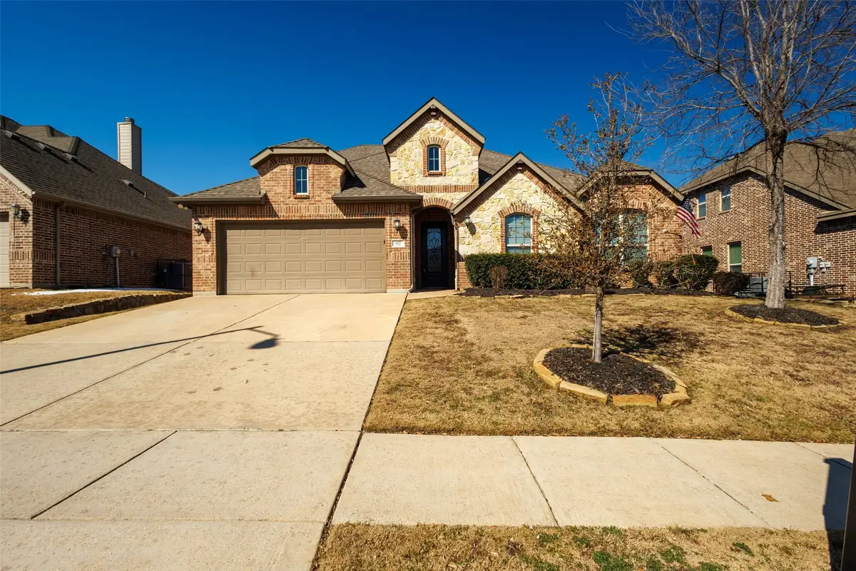 902 Star Grass Drive, Mansfield, TX 76063 - Image #1
