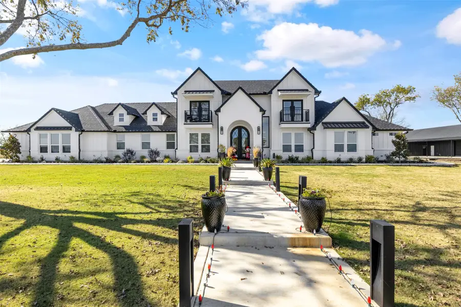 200 Corral Road, Godley, TX 76044 - Image #2