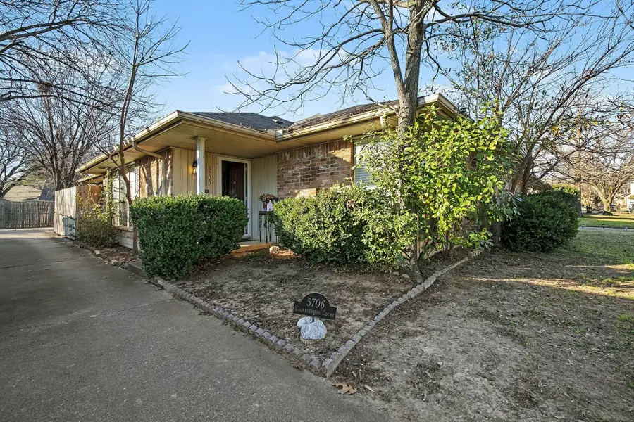 5706 Bramblewood Court, Arlington, TX 76017 - Image #2