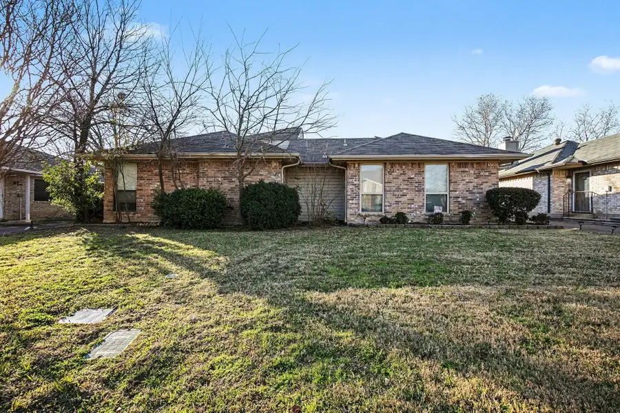 5706 Bramblewood Court, Arlington, TX 76017 - Image #3