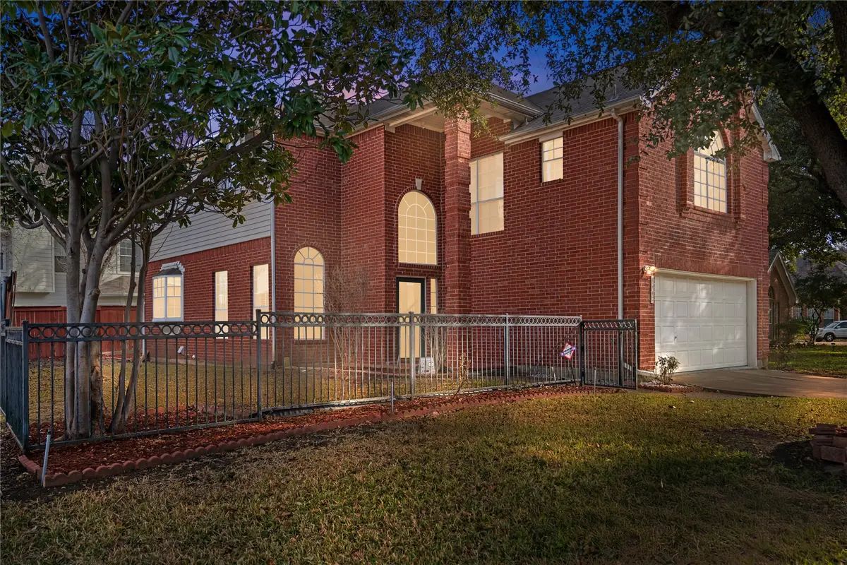 9447 Abbey Road, Irving, TX 75063 - Image #1