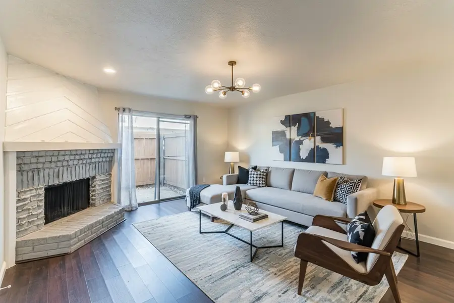 875 Dublin Drive #B, Richardson, TX 75080 - #2