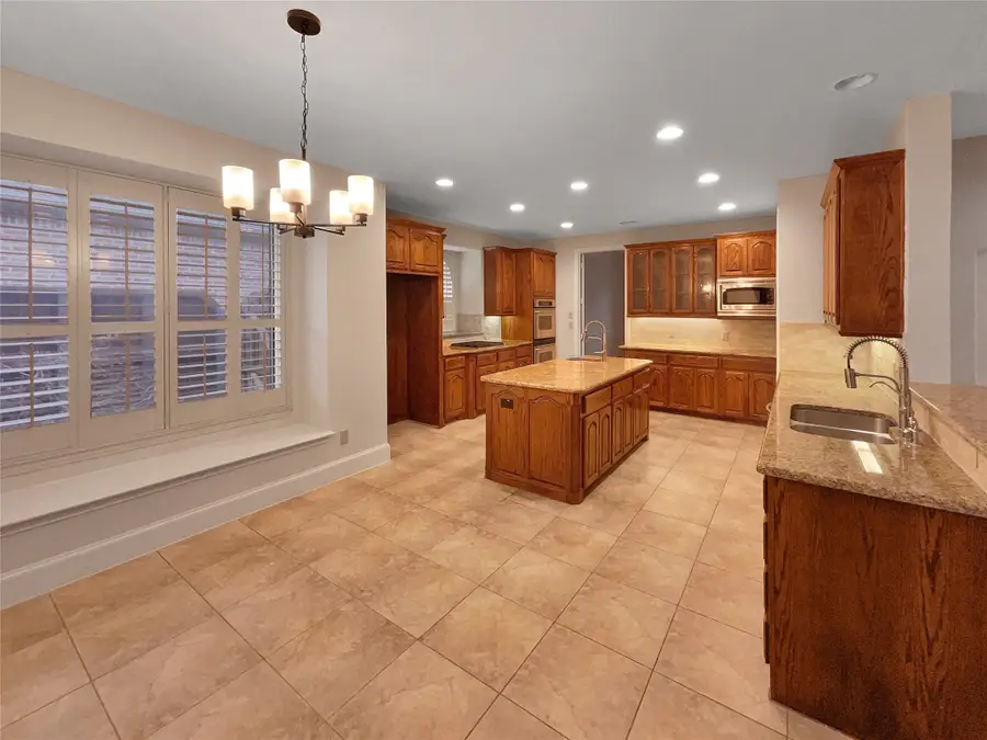 913 Clack Drive, Garland, TX 75044 - Image #2