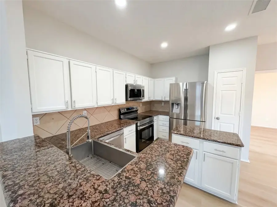 2200 Ellis Drive, Flower Mound, TX 75028 - Image #2