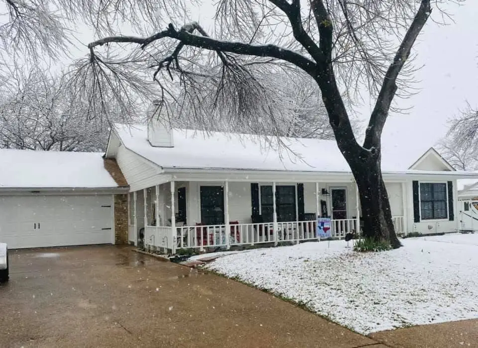 202 E San Benito Drive, Robinson, TX 76706 - #1