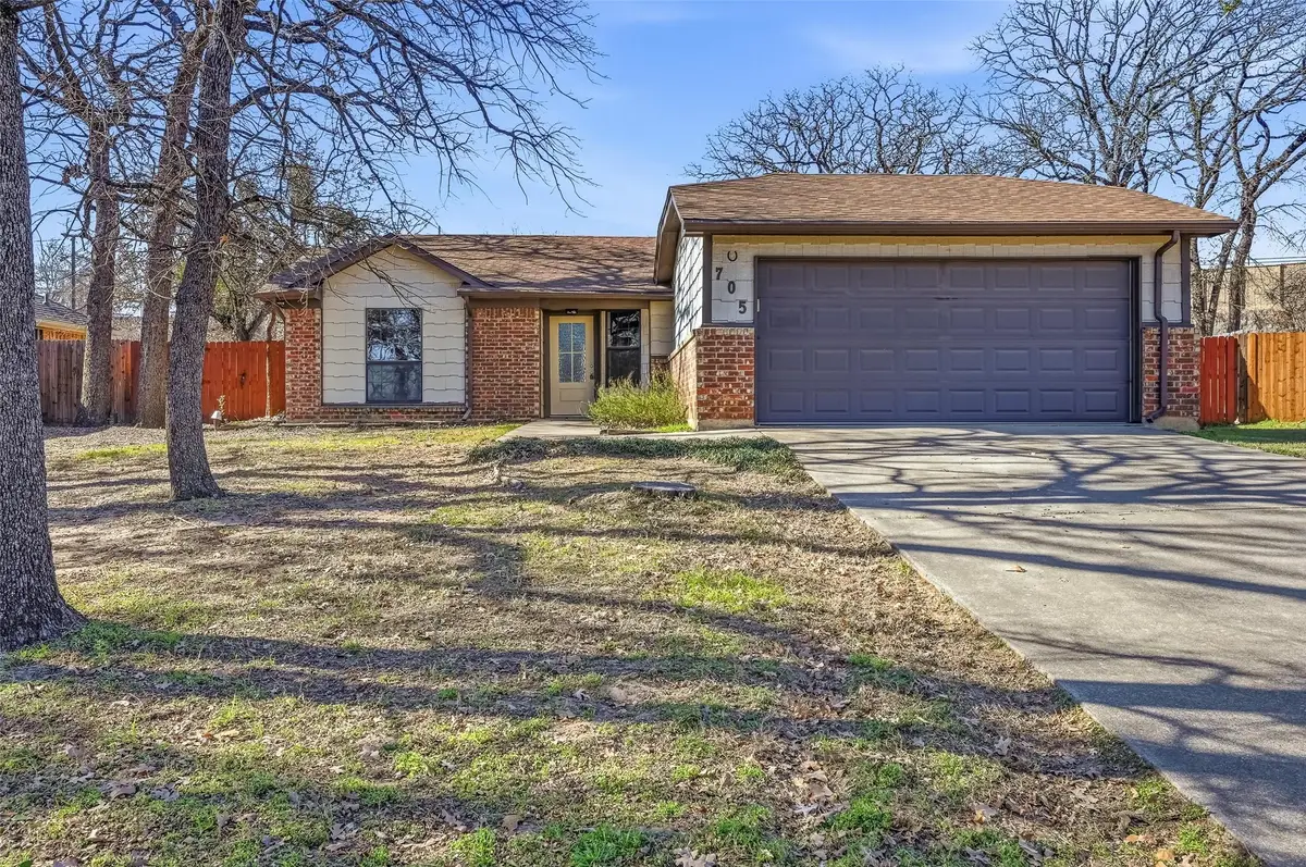 705 Timberoaks Drive, Azle, TX 76020 - Image #1
