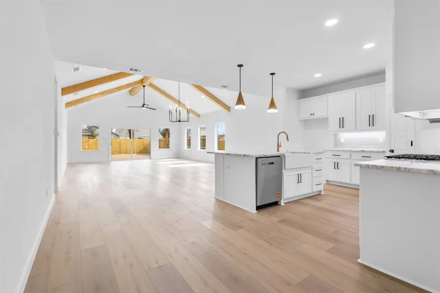 128 Cottonwood Street, Fort Worth, TX 76111 - Image #2