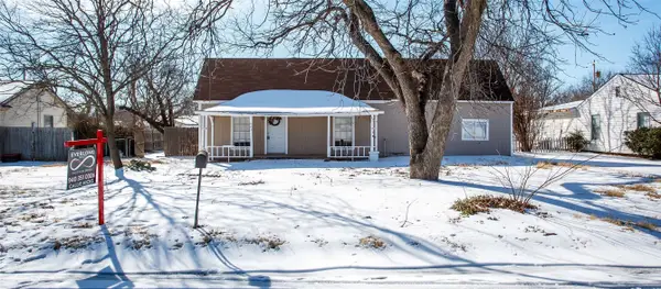 603 W Bloodworth, Olney, TX 76374