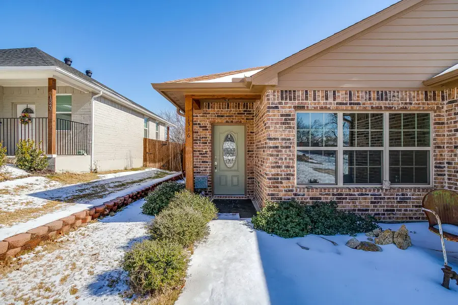 1316 Liberty Street, Weatherford, TX 76086 - Image #2