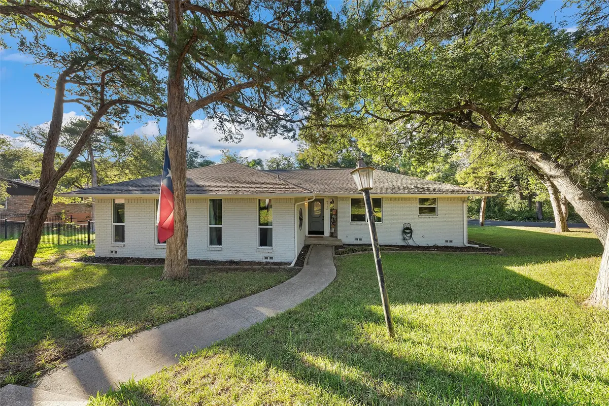 9730 Timberview Drive, Woodway, TX 76712 - Image #1