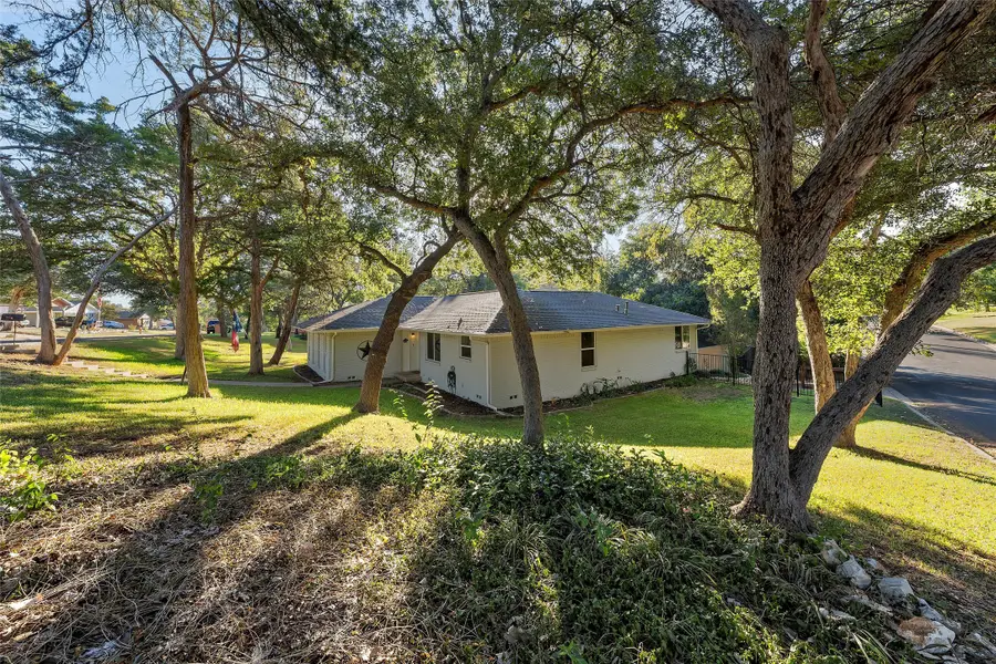 9730 Timberview Drive, Woodway, TX 76712 - Image #2