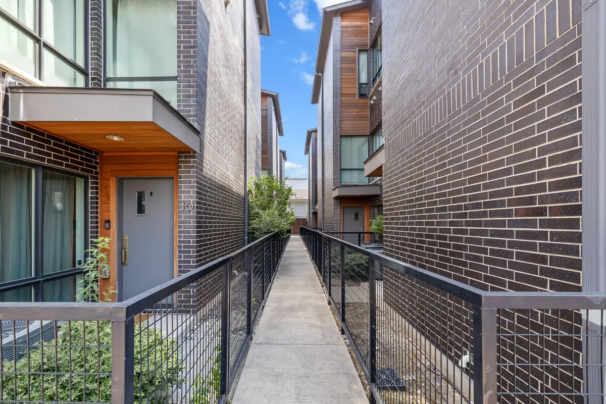 2290 N Fitzhugh Avenue #40, Dallas, TX 75204 - #1