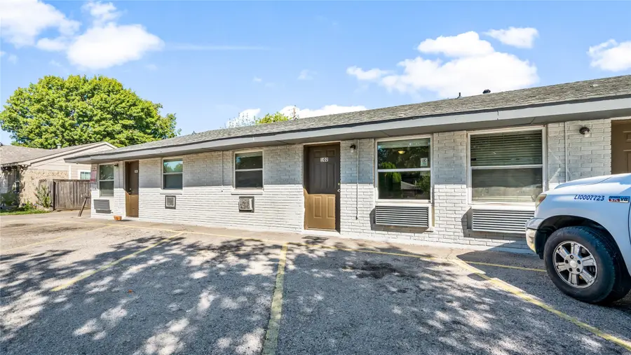 2001 Carl Road, Irving, TX 75061 - #2