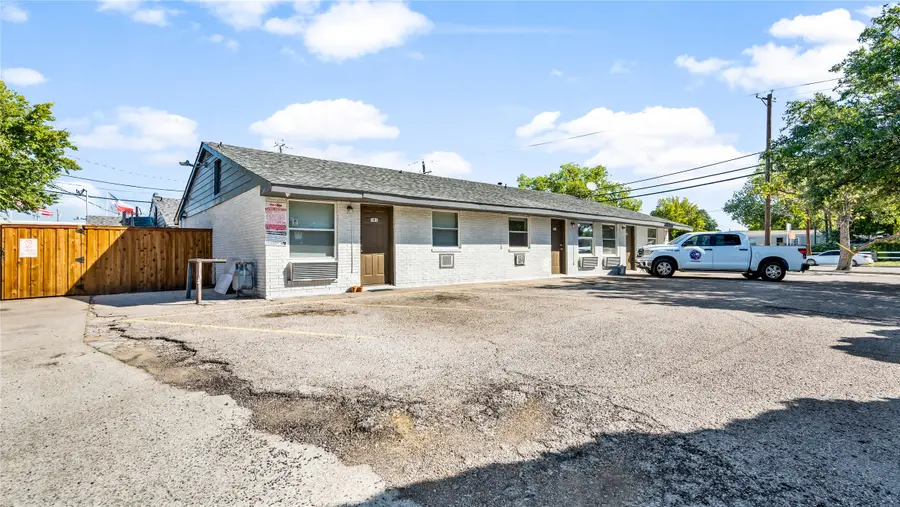2001 Carl Road, Irving, TX 75061 - #3