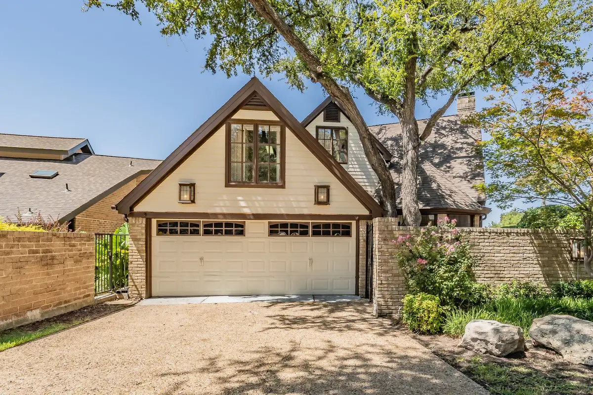 16056 Chalfont Court, Dallas, TX 75248 - Image #1