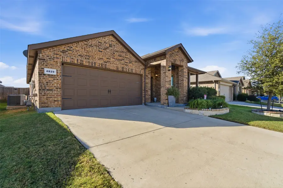 4829 Feltleaf Avenue, Fort Worth, TX 76036 - #3