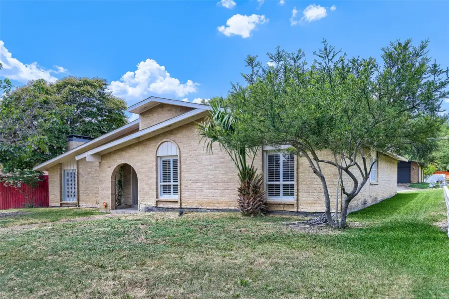 6639 Roundrock Road, Dallas, TX 75248 - #2