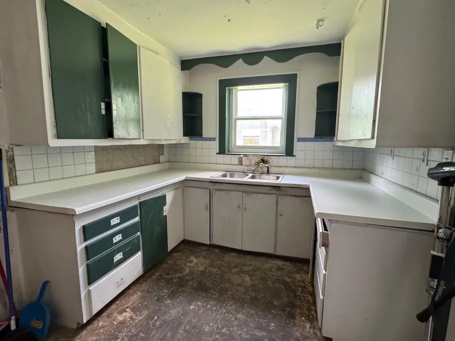 401 Pine Bluff Street, Paris, TX 75460 - #3