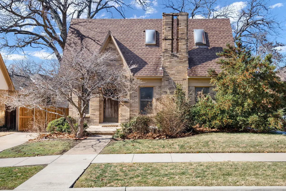 1712 Frederick Street, Fort Worth, TX 76107 - Image #1