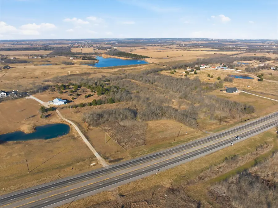 3200 S Robinson Drive, Lorena, TX 76655 - Image #3